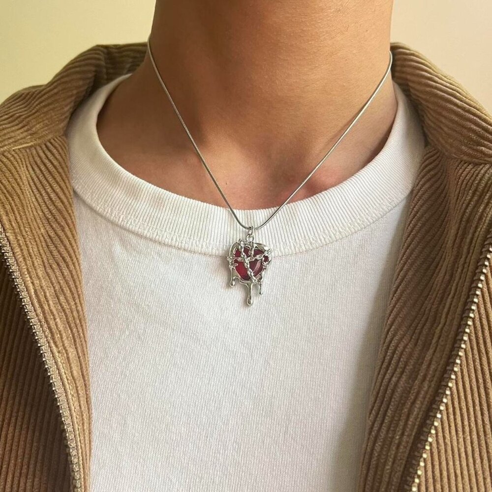 y2k 2000s vintage silver cute red heart pendant chain necklace